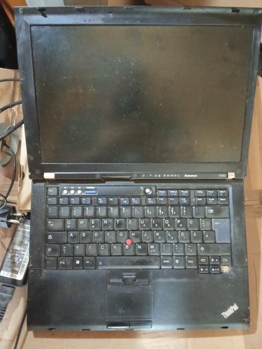 Thinkpad t400 3gb - ram,, hdd